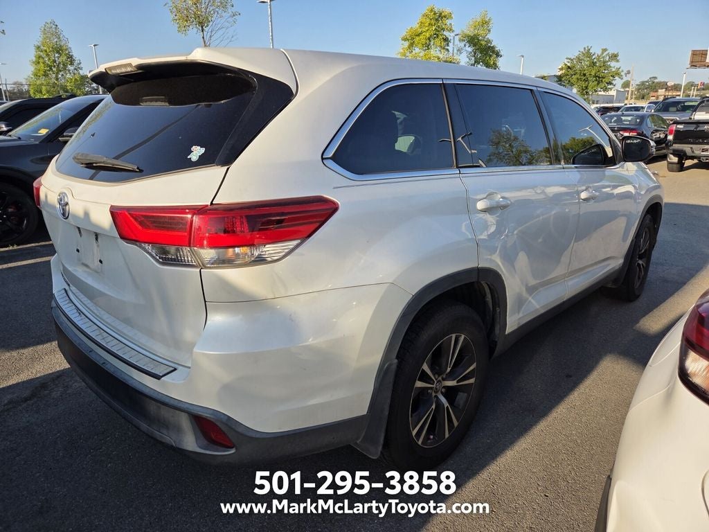 2019 Toyota Highlander LE