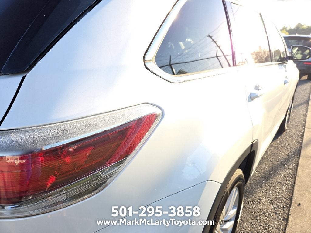 2015 Toyota Highlander LE