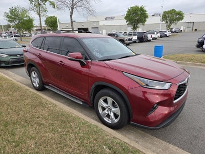 2021 Toyota HIGHLANDER LE