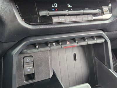 2025 Toyota TUNDRA 4X4 SR