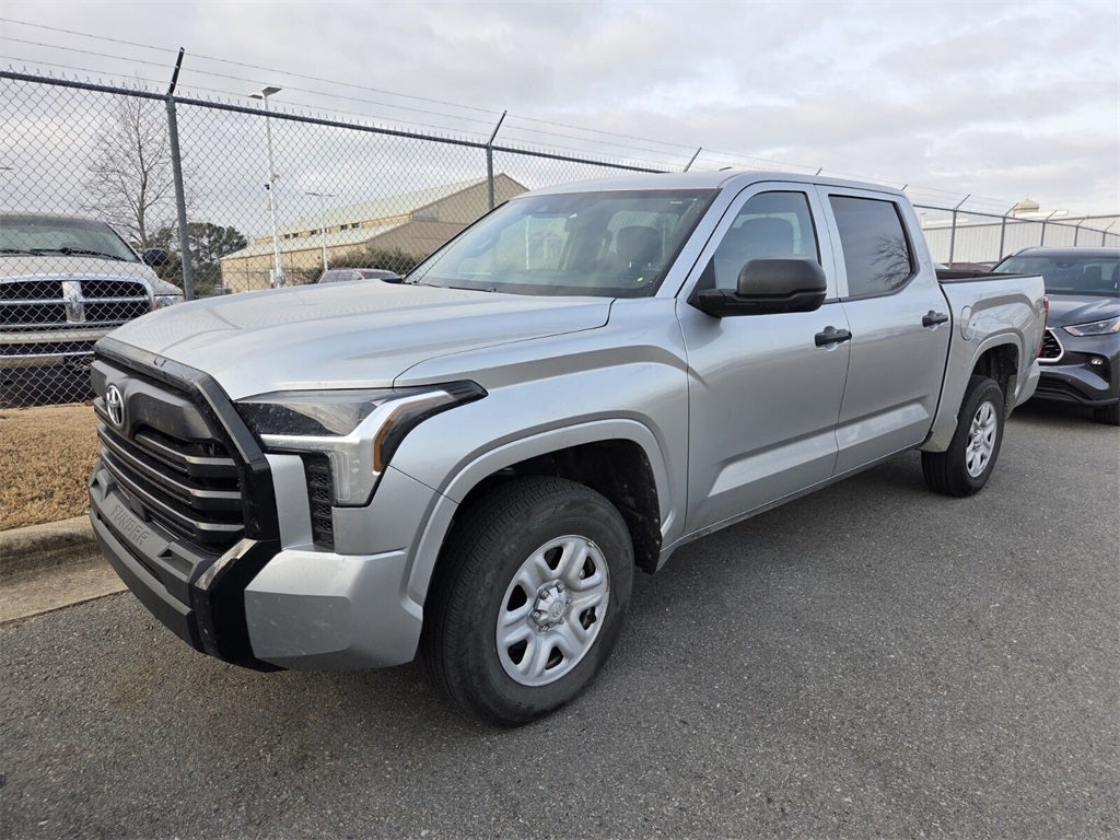 2025 Toyota TUNDRA 4X4 SR