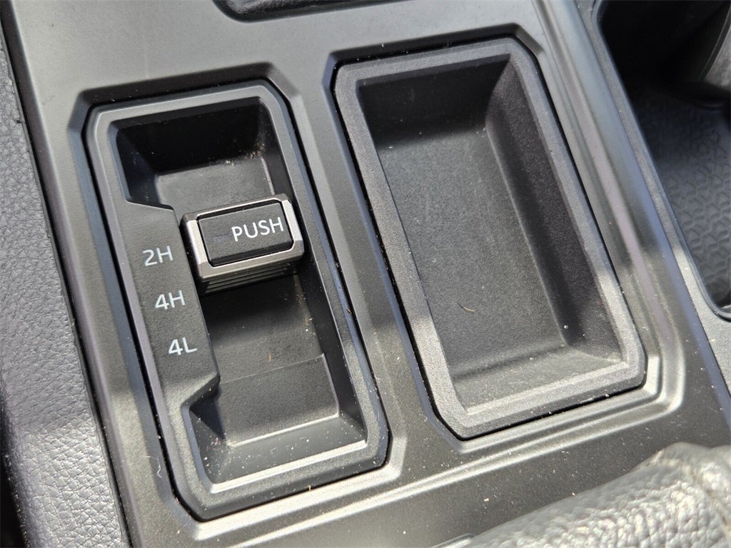 2023 Toyota TUNDRA 4X4 SR