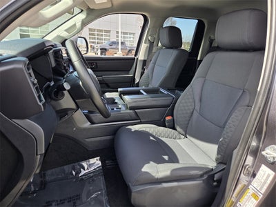 2023 Toyota TUNDRA 4X4 SR