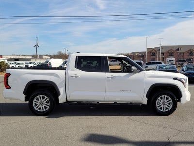 2025 Toyota TUNDRA 4X4 SR5