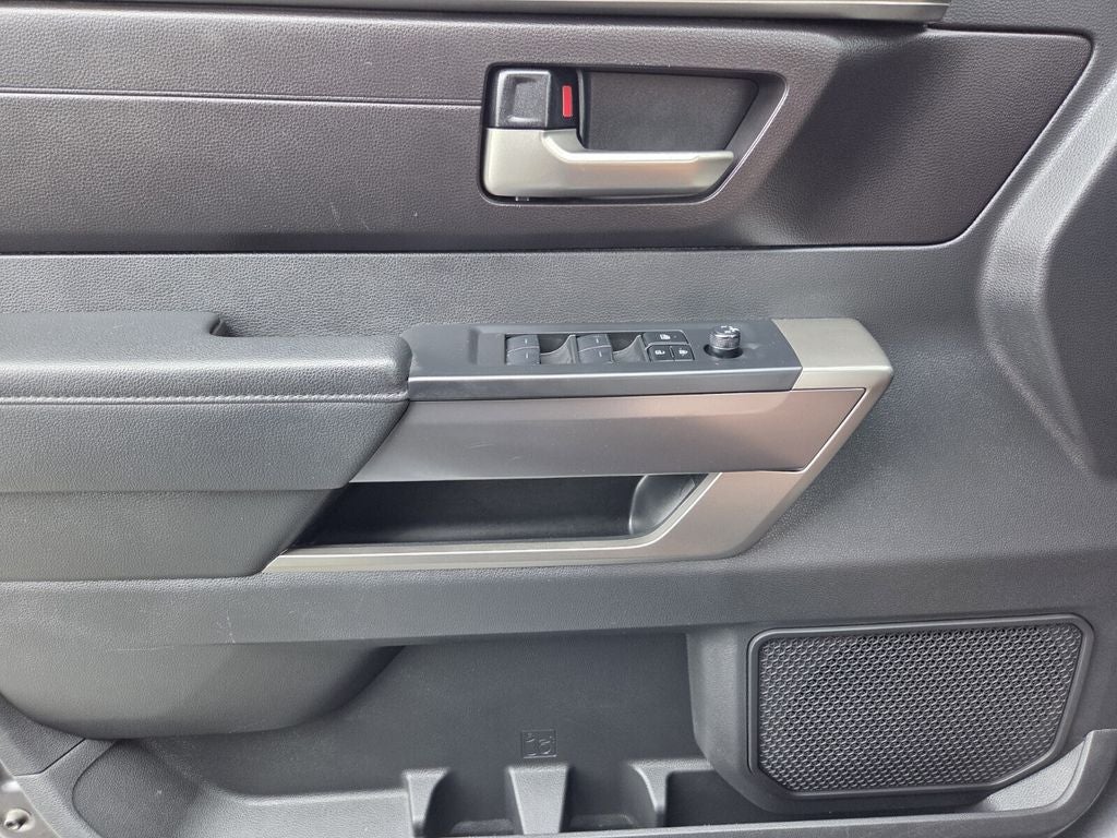 2025 Toyota TUNDRA 4X4 SR5