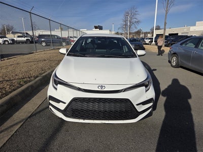 2025 Toyota COROLLA SE