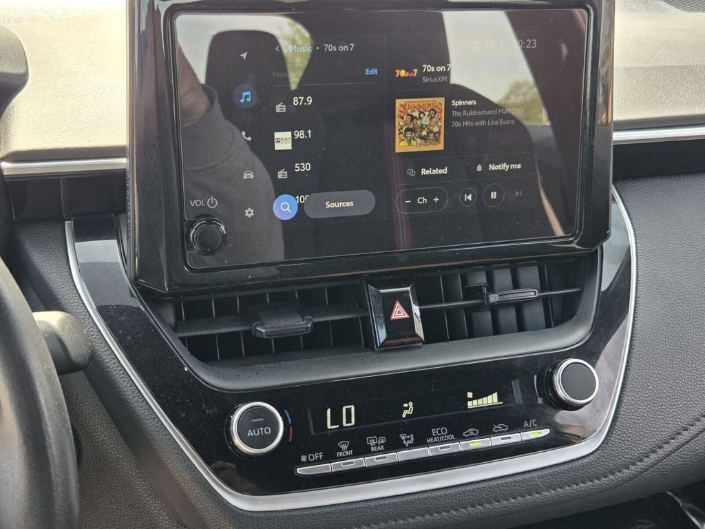 2024 Toyota COROLLA SE