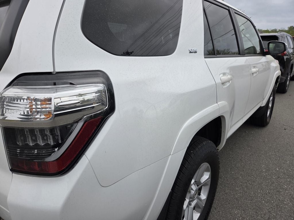 2024 Toyota 4RUNNER SR5