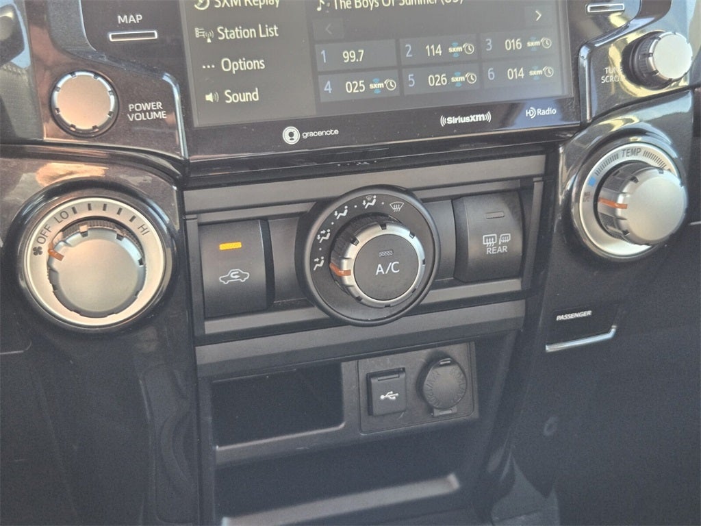 2024 Toyota 4RUNNER TRD Off-Road