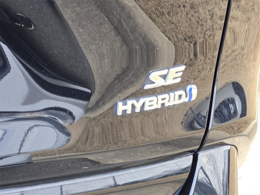 2023 Toyota RAV4 HYBRID SE