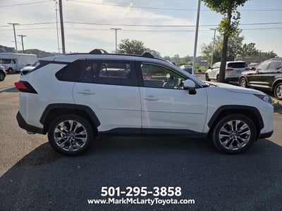 2020 Toyota RAV4 XLE Premium