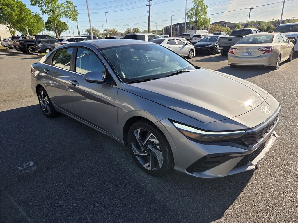2025 Hyundai Elantra Limited