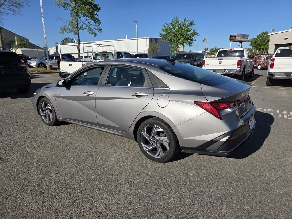 2025 Hyundai Elantra Limited