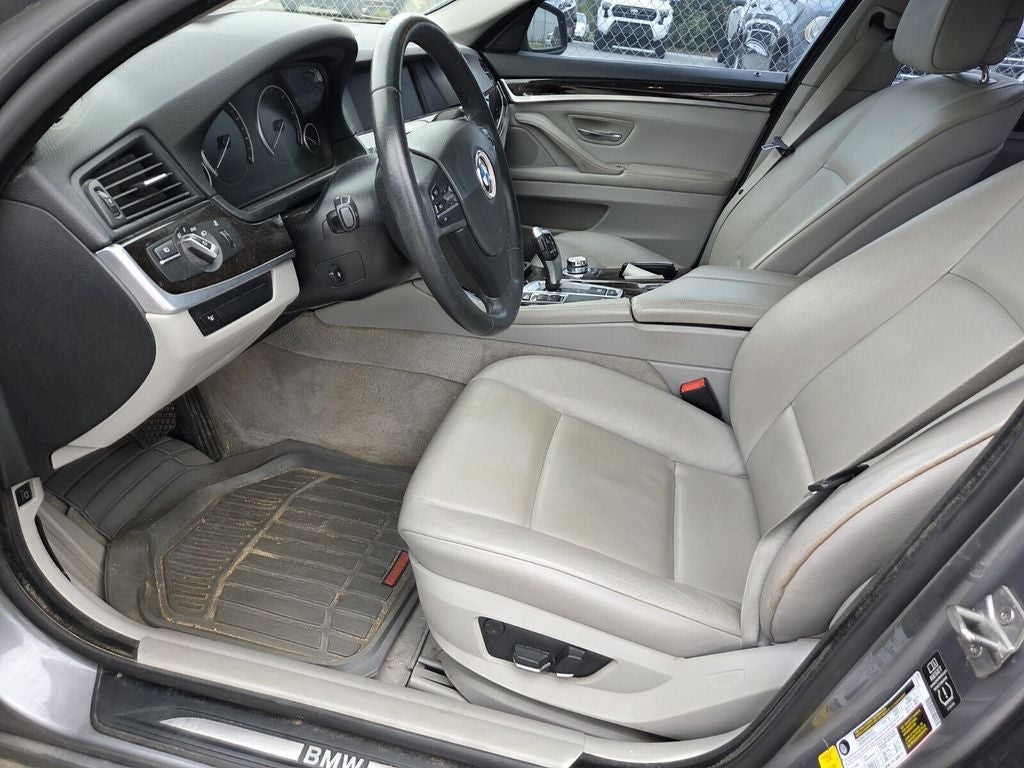 2013 BMW 5 Series 528i
