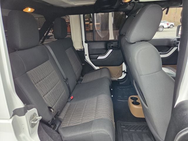 2012 Jeep Wrangler Unlimited Sahara