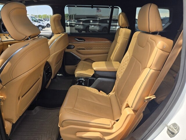 2023 Jeep Grand Cherokee L Summit