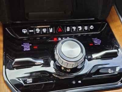 2022 Jeep Grand Wagoneer Series III