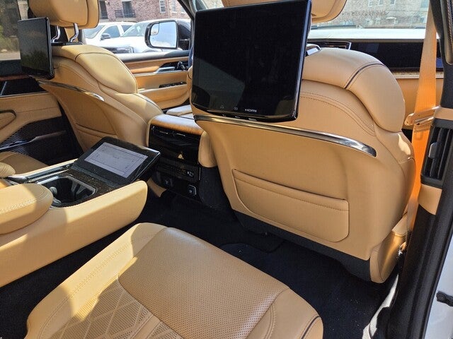2023 Jeep Grand Wagoneer Series III