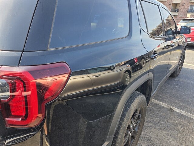 2022 GMC Acadia AT4