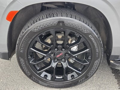 2023 GMC Yukon XL SLT