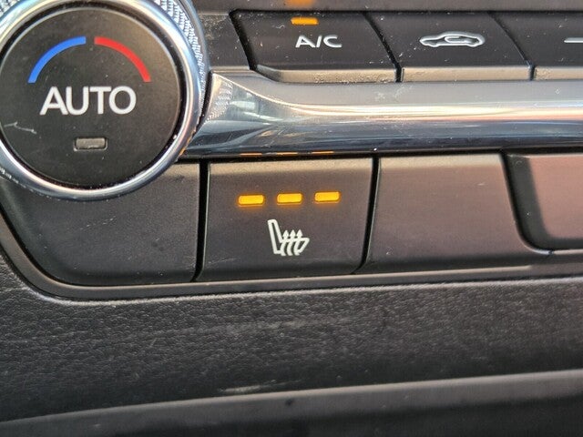 2024 Mazda Mazda3 2.5 S Carbon Edition