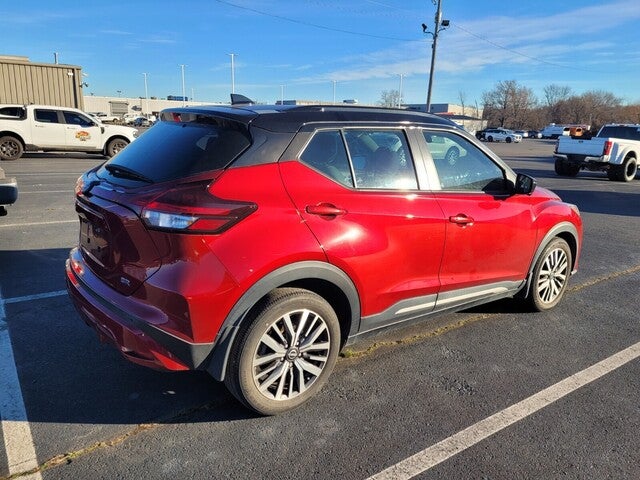 2023 Nissan Kicks SR