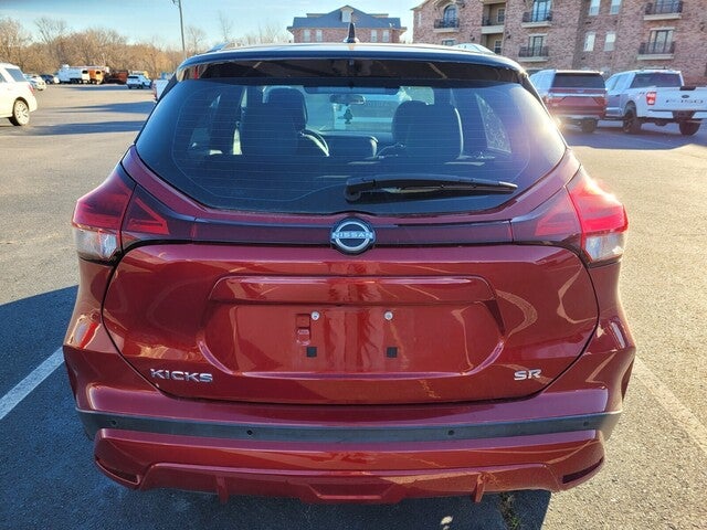 2023 Nissan Kicks SR