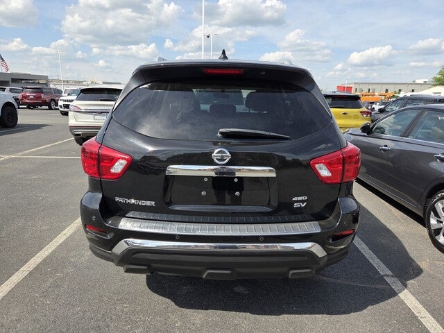 2019 Nissan Pathfinder SV