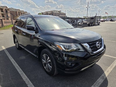 2019 Nissan Pathfinder SV