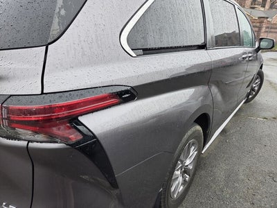 2021 Toyota Sienna LE 8 Passenger