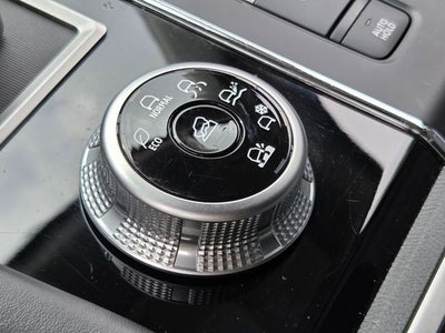 2024 Mitsubishi Outlander Base