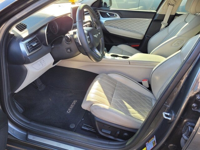 2020 Genesis G70 2.0T