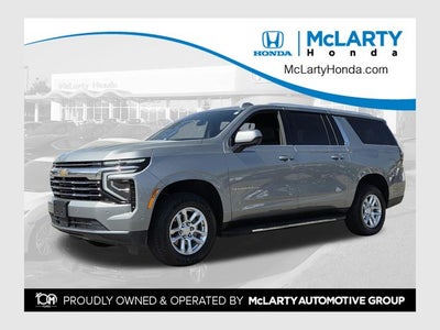 2025 Chevrolet Suburban LT