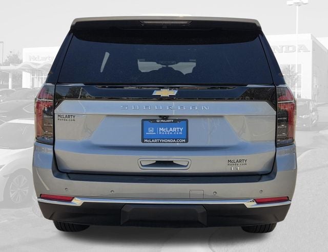 2025 Chevrolet Suburban LT