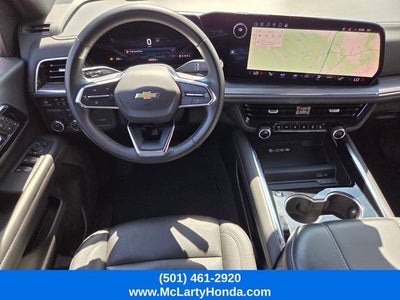 2025 Chevrolet Suburban LT