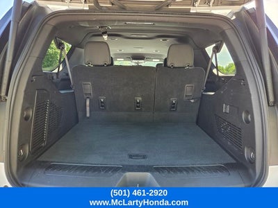2025 Chevrolet Suburban LT