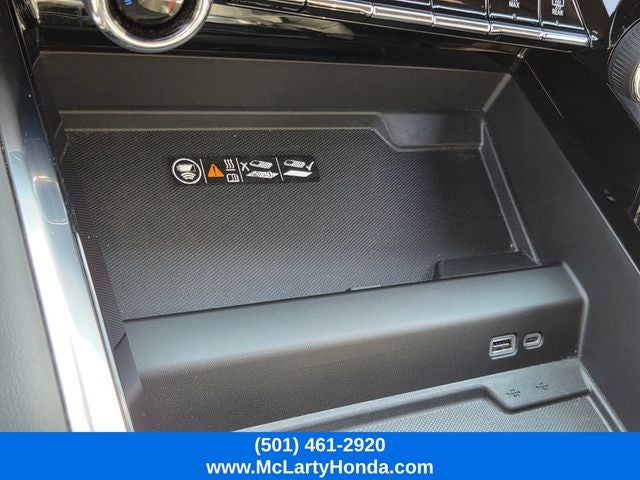 2025 Chevrolet Suburban LT