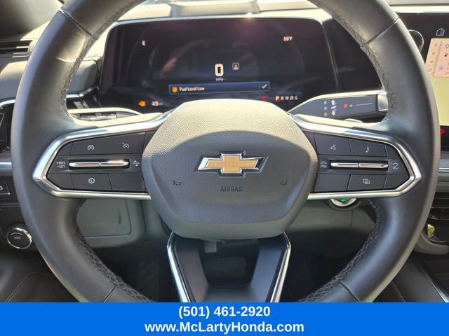 2025 Chevrolet Suburban LT