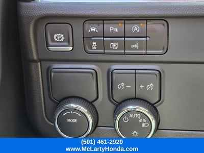 2025 Chevrolet Suburban LT