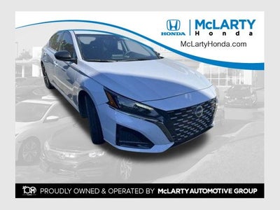 2025 Nissan Altima 2.5 SR