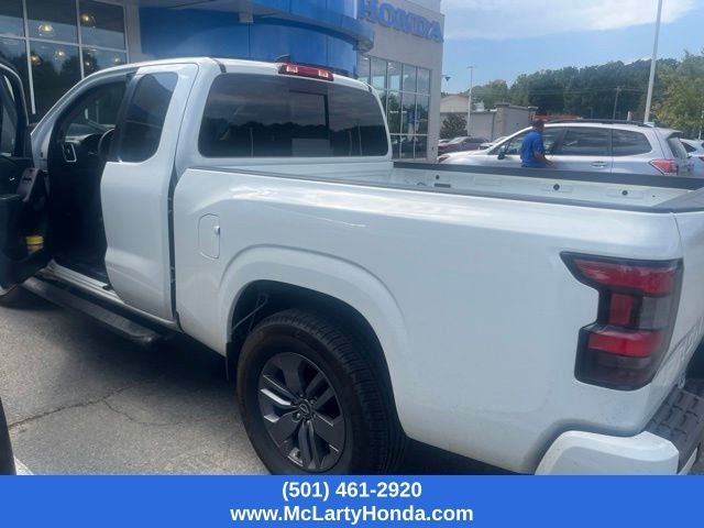 2025 Nissan Frontier SV