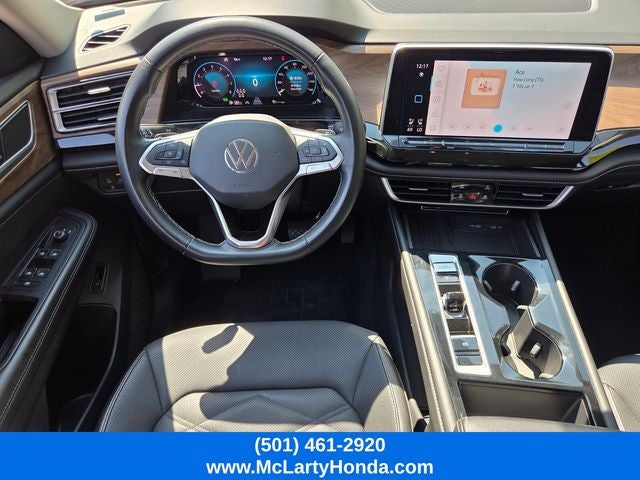 2025 Volkswagen Atlas 2.0T SE w/Technology