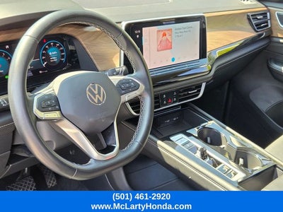 2025 Volkswagen Atlas 2.0T SE w/Technology