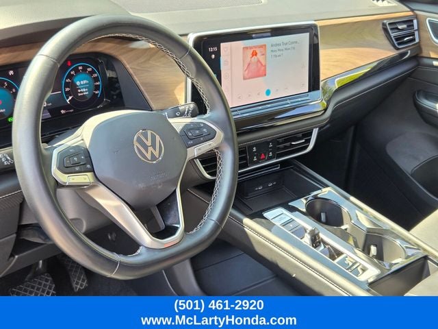 2025 Volkswagen Atlas 2.0T SE w/Technology