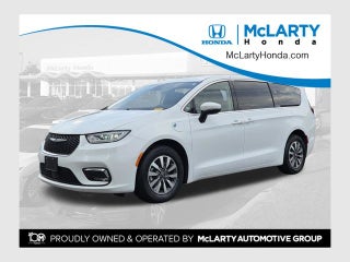 2023 Chrysler Pacifica Hybrid Touring L