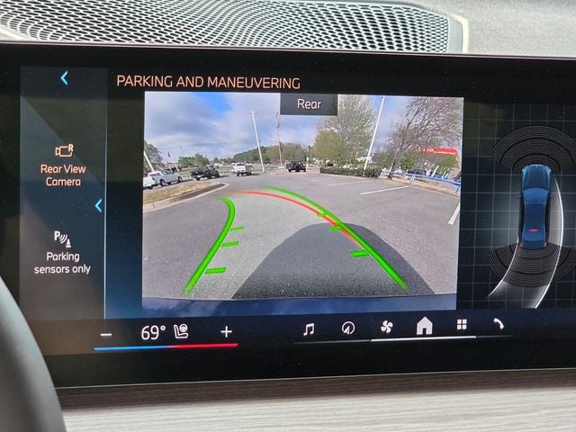 2025 BMW 3 Series 330i