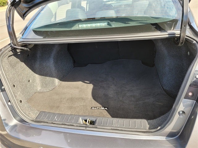 2023 Nissan Versa 1.6 SV