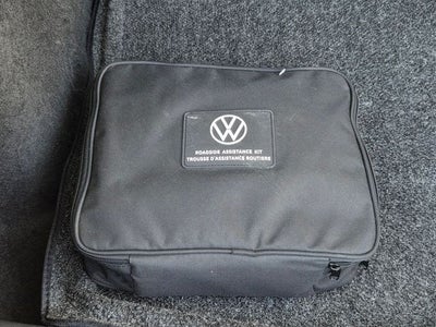 2025 Volkswagen Taos 1.5T SE Black