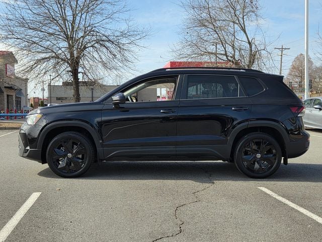 2025 Volkswagen Taos 1.5T SE Black