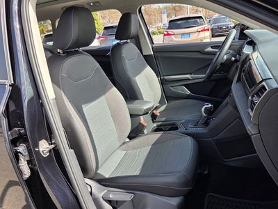 2025 Volkswagen Taos 1.5T SE Black